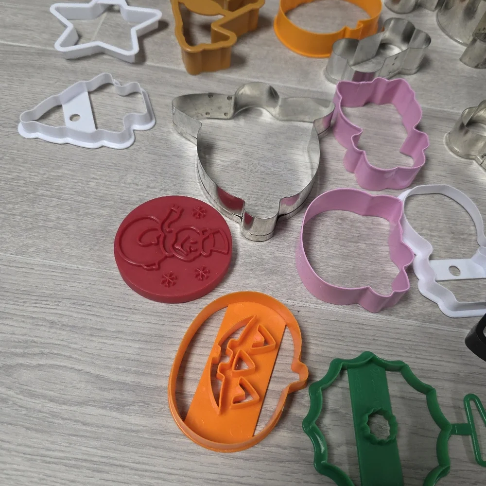Random Various Cookie Cutter - Picture 2 of 8